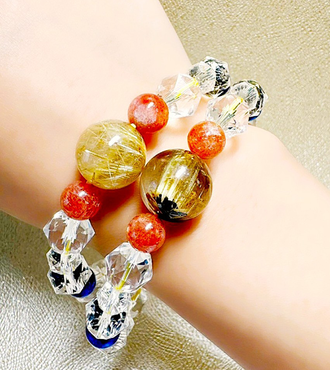 コラボパワーストーンブレスレット – ギャル霊媒師 飯塚唯のお守りアイテム