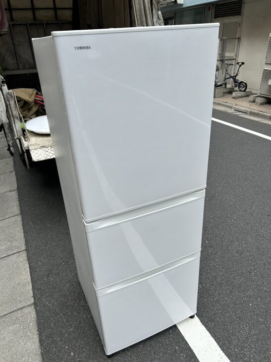 TOSHIBA（東芝）3ドア冷蔵庫 GR-R33S(WT) 2019年製を千代田区のお客様
