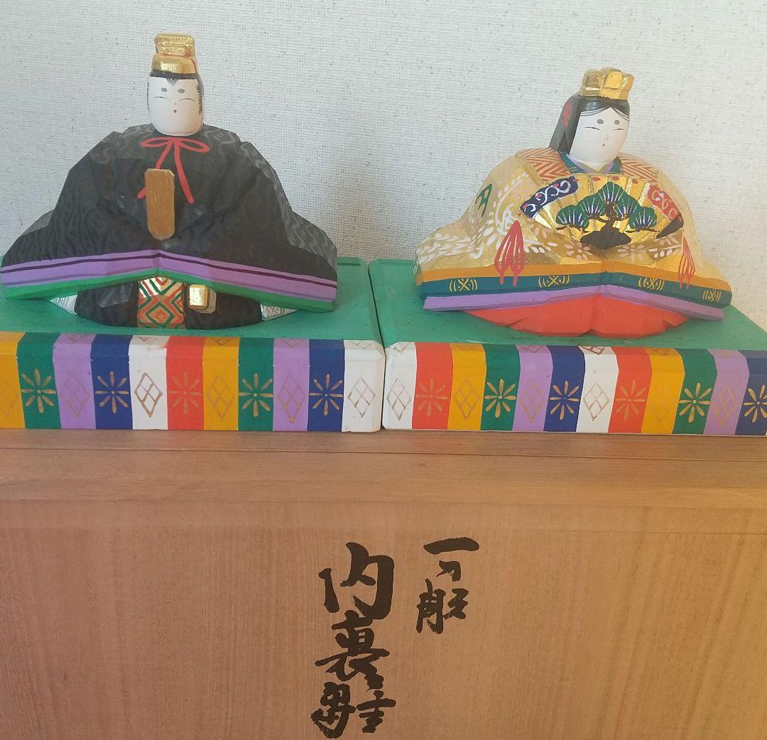 南部神泉 奈良一刀彫 雛人形 雛飾り 一刀彫 木製 金彩 かわいいお顔 段飾雛（小） 神泉作 – 奈良一刀彫 誠美堂