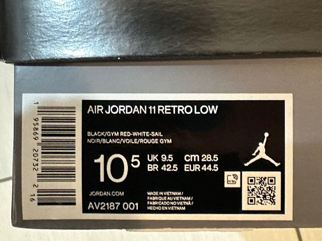 シューズ(男性用) Nike Air Jordan 11 Low \"72-10\" 28.5cm