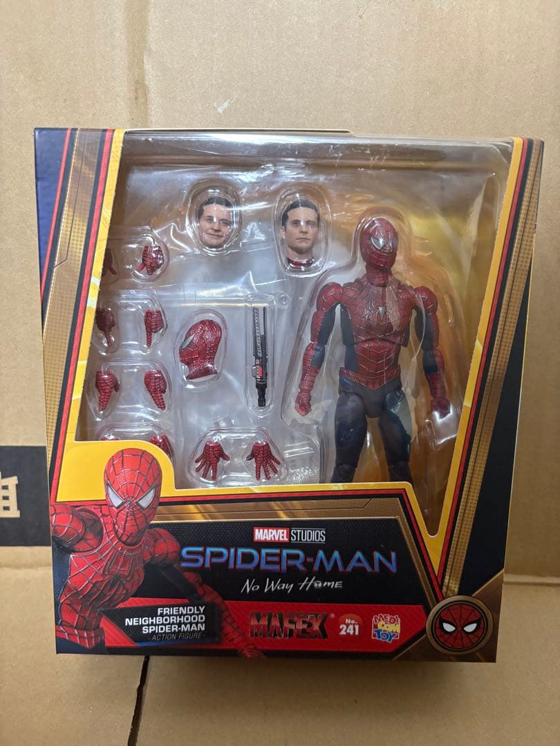 MAFEX フレンドリーネイバーフッド・スパイダーマン Amazon.co.jp: MAFEX マフェックス No.241 FRIENDLY NEIGHBORHOOD