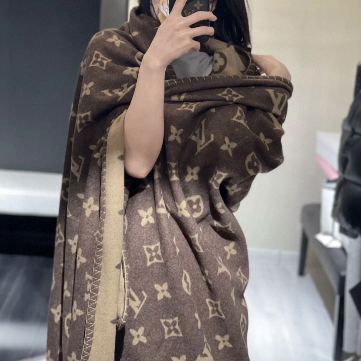 ☆いろんな場面で活躍☆ルイヴィトン モノグラム ブランケット (Louis